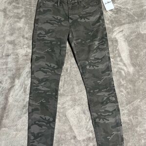 Sam Edelman The Kitten Skinny Camo Pants Size 2/26 (F5)